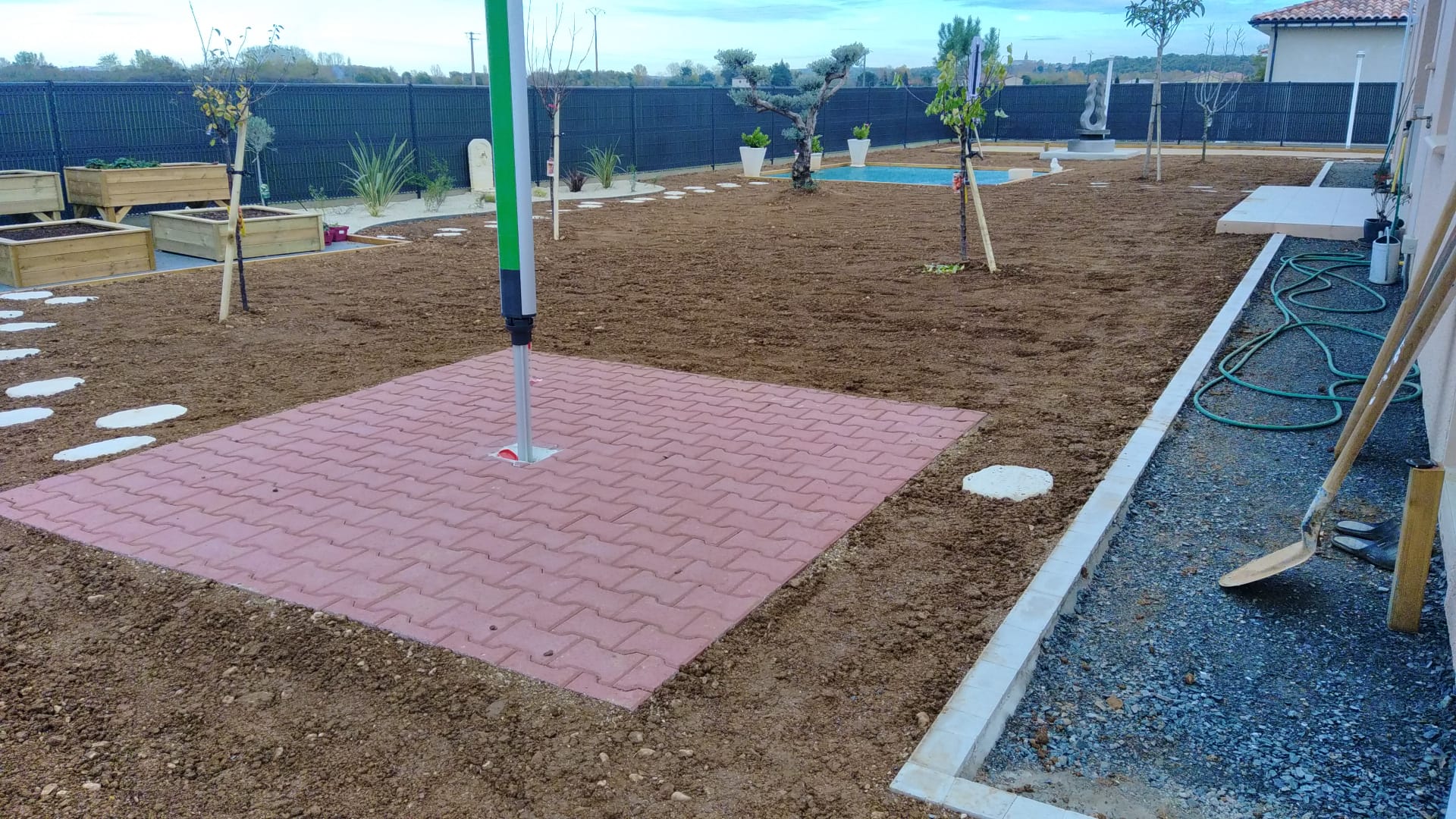 32e56d56-7dd4-449a-8126-984b3eb95fe4